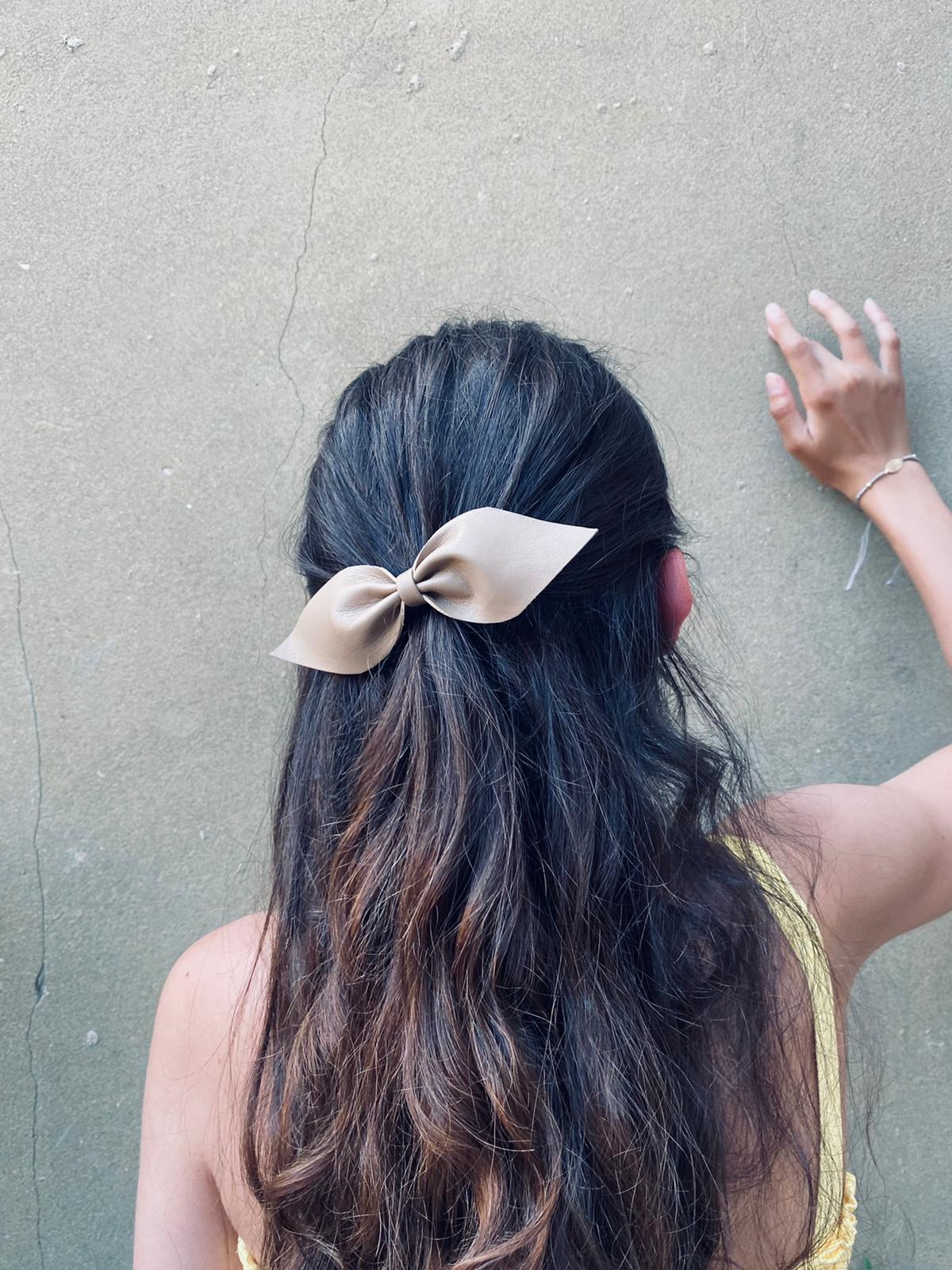 leaf leather hair bow in Tan